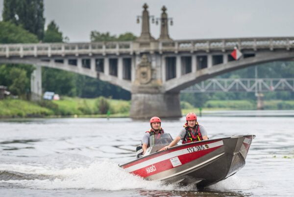 Snelvarende aluminium boot - Marine 500HD in open water