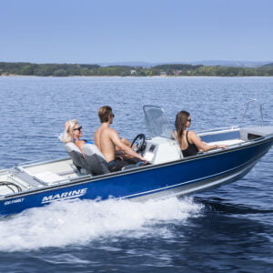 Marine 500 Family action